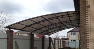 Навесы из поликарбоната к дому Рославль, цена от 3637 руб.